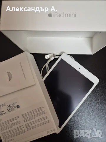 Таблет Apple iPad mini 3 Wi-Fi 64 GB Silver / Сребърен MGGT2HC/A