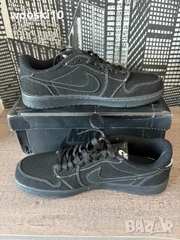 Jordan 1 x Travis Scott Retro Low Black Phantom Size EUR 44, снимка 2 - Маратонки - 54184633