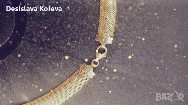 Златен дамски чокър, снимка 2 - Колиета, медальони, синджири - 55401234