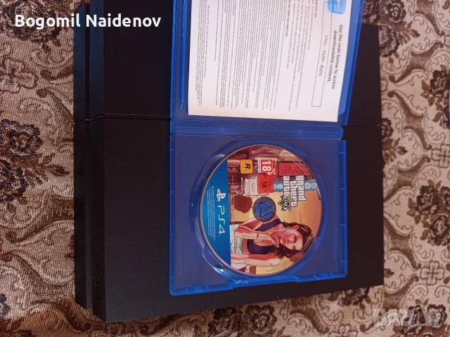 PS4 Конзола + 2 игри и всички нужни кабели, снимка 5 - PlayStation конзоли - 54106066