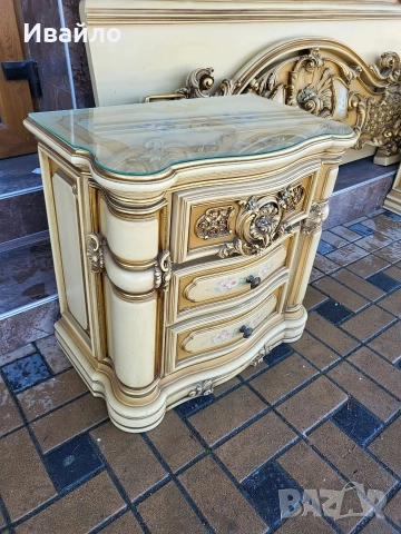 Италиански спален комплект , снимка 10 - Спални и легла - 54633607