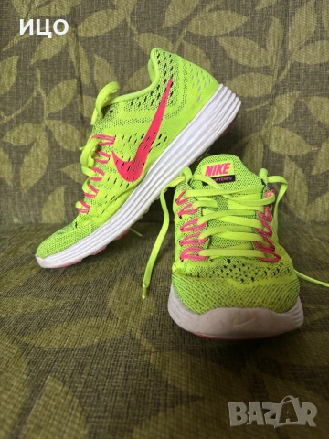 Дамски маратонки Nike Lunartempo