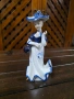 Колекционерска порцеланова фигурка, снимка 3