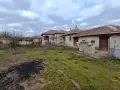 Селска Къща с двор, снимка 2