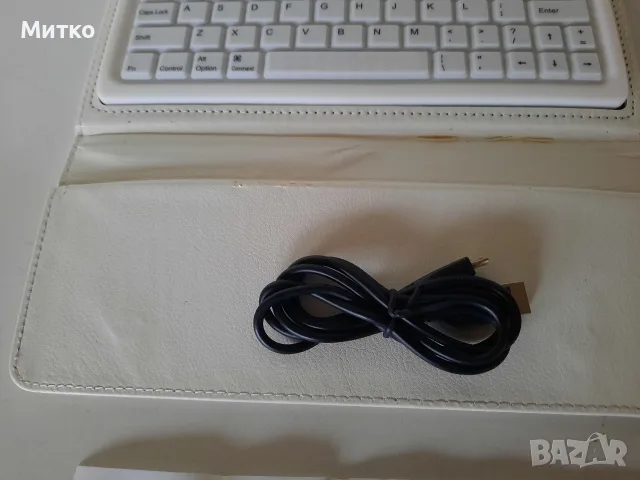 Нов калъф с Bluetooth клавиатура за iPad2/3/4 марка Keyboard, снимка 6 - Калъфи, кейсове - 55592158