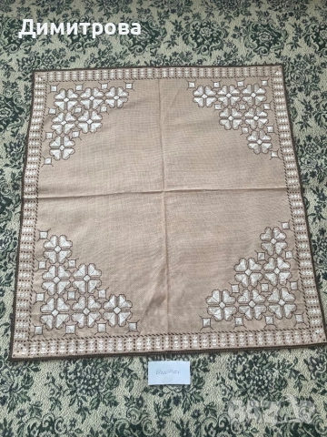 Карета бродирани на обикновена панама