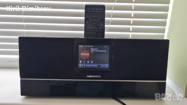 Medion MD 86250 – Интернет/FM радио с Wi-Fi, USB и цветен тъчскрийн