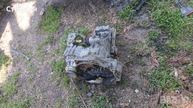 Скоростна кутия голф 3 и 4, снимка 2 - Части - 47734003