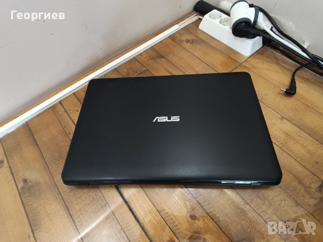 Лаптоп Asus X731L  i3-4030U / 17,3", снимка 8 - Лаптопи за дома - 54439085