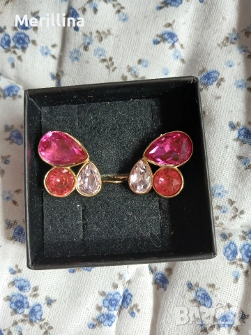 Обици от медицинска стомана с кристали