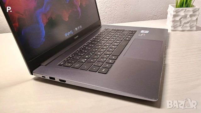 Huawei matebook d15, лек, компактен, бърз, снимка 8 - Лаптопи за работа - 55126130