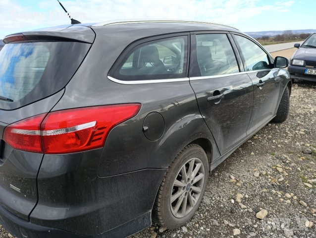 Ford Focus 1.5 Eco boost, снимка 8 - Автомобили и джипове - 54525642