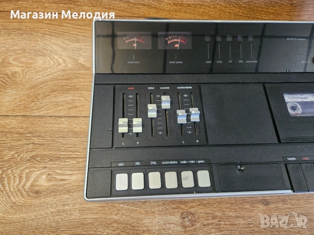 Касетен дек с усилвател Unitra M 551S Finezja 3 – Ретро класика от златната ера на соца, снимка 3 - Декове - 54561318
