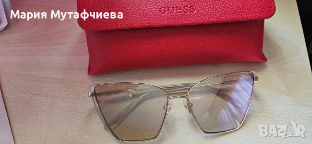 очила Guess