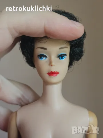 Винтидж кукла Барби Bubblecut Barbie 1961, снимка 3 - Кукли - 55353429