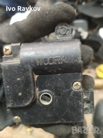Моторче клапи парно Hyundai , снимка 2 - Части - 55367464
