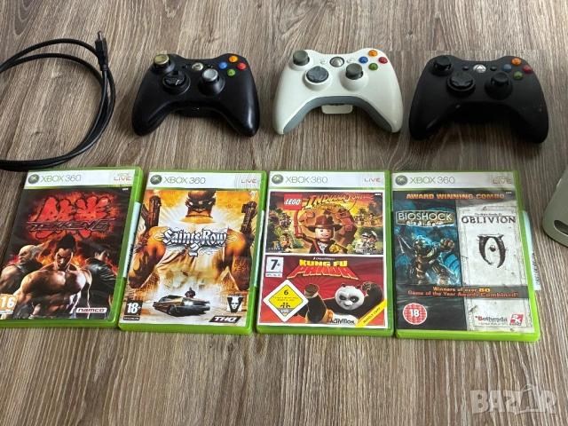 Xbox 360 White 60GB, снимка 2 - Xbox конзоли - 54611677