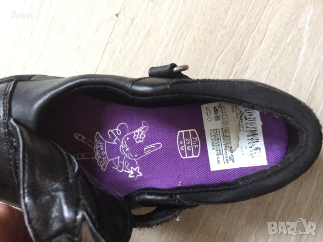 Черни мадамски обувки Clarks,естественна кожа., снимка 3 - Детски обувки - 54308473