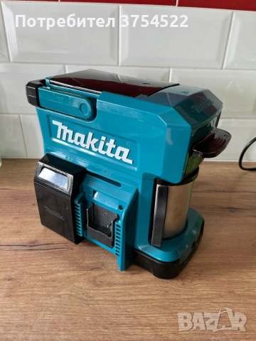 Акумулаторна кафемашина Makita DCM501Z, снимка 2 - Кафемашини - 54614817