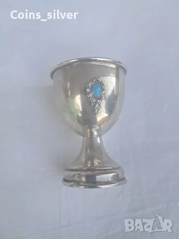 Сребърна чаша за ракия