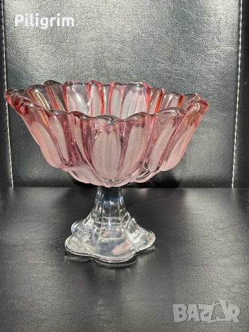 Стъклена купа на стъбло Walther Glas (Германия), модел Sylvia Satin-Rose.