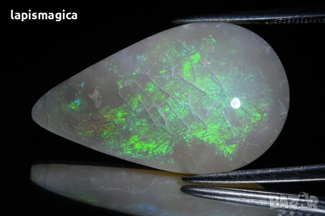 Естествен бял опал от Кубър Педи, Австралия 9.06ct 25x15mm капка кабошон