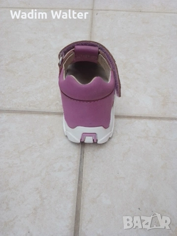 Детски сандали , снимка 5 - Детски сандали и чехли - 54133477