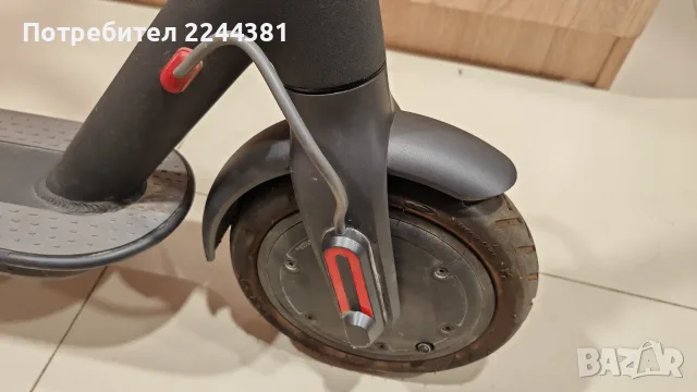 Електрическа тротинетка Xiaomi Mi Electric Scooter M365, снимка 4 - Велосипеди - 55601668