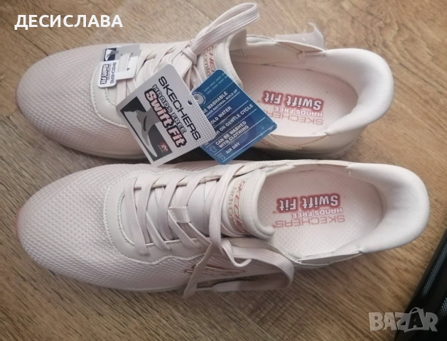 Чисто нови оригинални Skechers Arch Comfort (Relaxed Fit) 40-41 , снимка 4 - Маратонки - 55042838