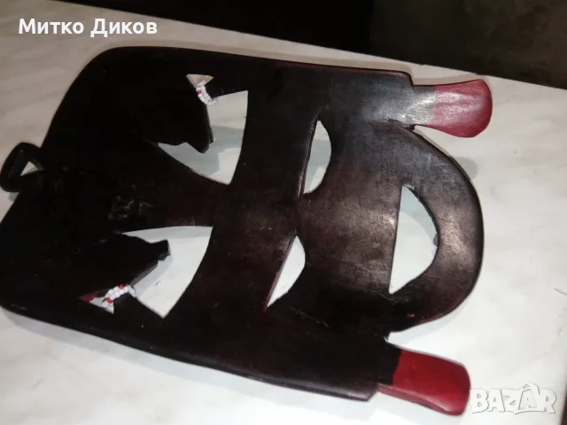 Дървени маски абанос на Масаи Кения трибал семейство 32см и друга 25х14см двуцветни като нови, снимка 3 - Декорация за дома - 55565288