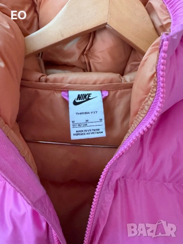 Детска грейка Nike 137-147 см(M), снимка 3 - Детски якета и елеци - 54414077