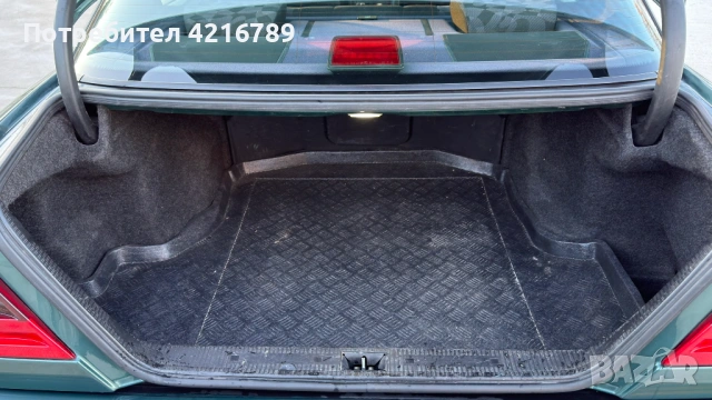 Mercedes-Benz C 180 Газ-Бензин, снимка 12 - Автомобили и джипове - 53991509