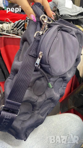 Вертикална чанта Lacoste, снимка 3 - Чанти - 54984745