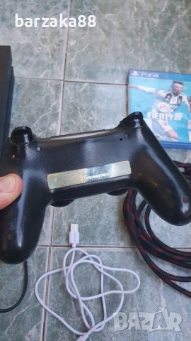 PS4 FAT 500 gb + 2 джойстика + кабели + игра, снимка 4 - PlayStation конзоли - 55032798