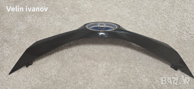 лайсна с емблема за Tойота C-HR, снимка 3 - Части - 53964888