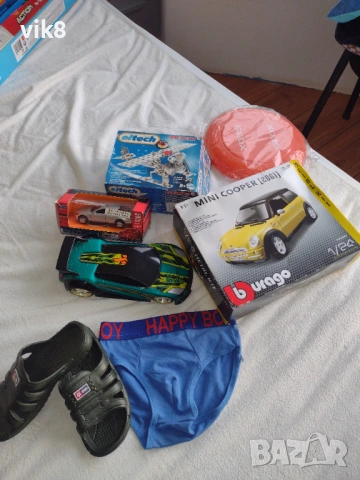 Лот за момче+ подарък слипове и чехли 31 номер