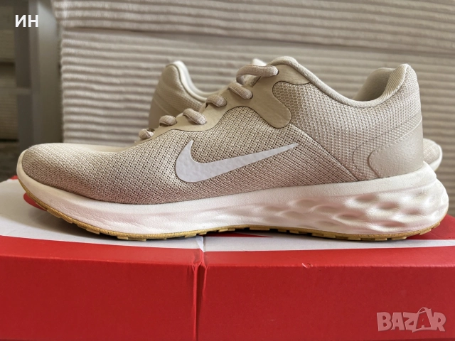 Оригинални маратонки Nike, снимка 6 - Маратонки - 55556211