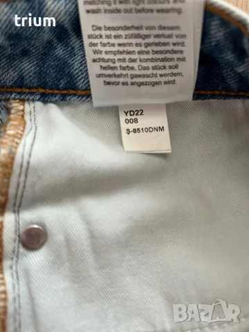 Два броя дамски къси дънкови панталони Louis Vuitton и Benetton, 28 номер, снимка 6 - Къси панталони и бермуди - 55300432