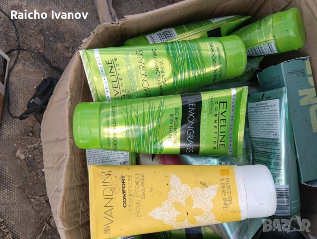 козметика на едро и дребно , снимка 12 - Продукти за коса - 54000164