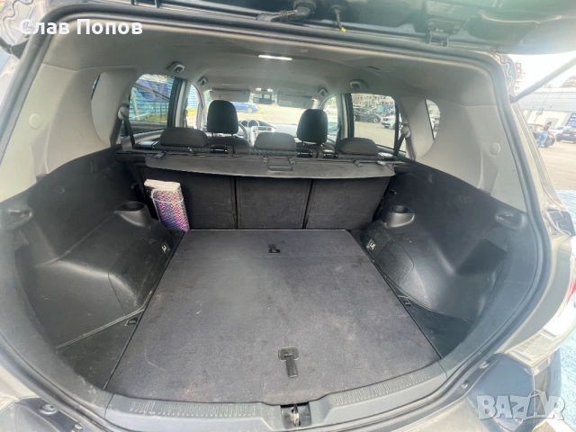 Toyota Verso 2.0D-4D 126, снимка 13 - Автомобили и джипове - 54580880