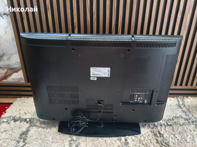 Телевизор Grundig 32 инча, снимка 2 - Телевизори - 55146474