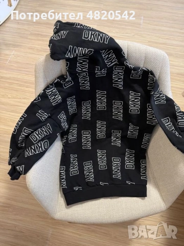 Суичър DNKY