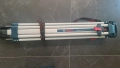 Оптичен нивелир Bosch GOL 32 G Professional, 32 x, + BT 160 статив и GR 500 лата, снимка 3