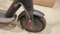 Електрическа тротинетка Xiaomi Mi Electric Scooter M365, снимка 4