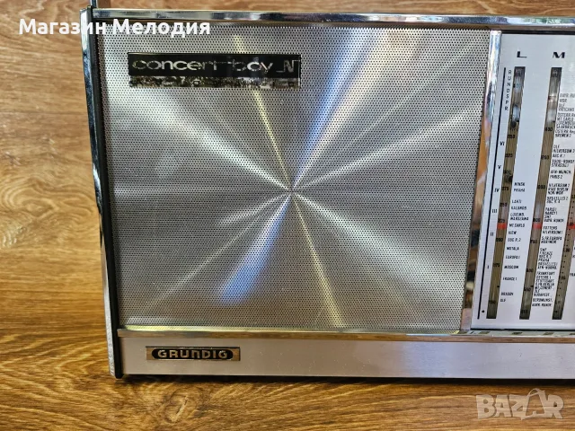 Радио Grundig Concert Boy N210 Automatic – Германска транзисторна класика, снимка 4 - Радиокасетофони, транзистори - 55528732
