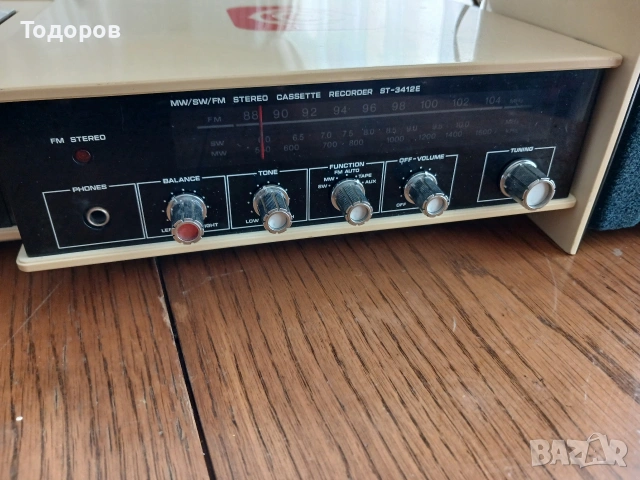 Ретро радиокасетофон space age,музикална уредба Hitachi ST 3412 E, снимка 14 - Радиокасетофони, транзистори - 55215476
