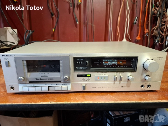 Продава се триглав дек Technics RS-M263. 