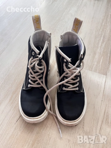  боти Dr Martens