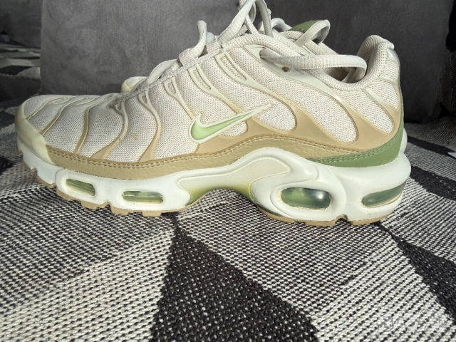 Nike Air Max Plus Honeydew Alligator (W), снимка 2 - Маратонки - 54390419