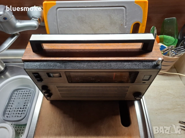 Радио Селена, снимка 2 - Радиокасетофони, транзистори - 54322442